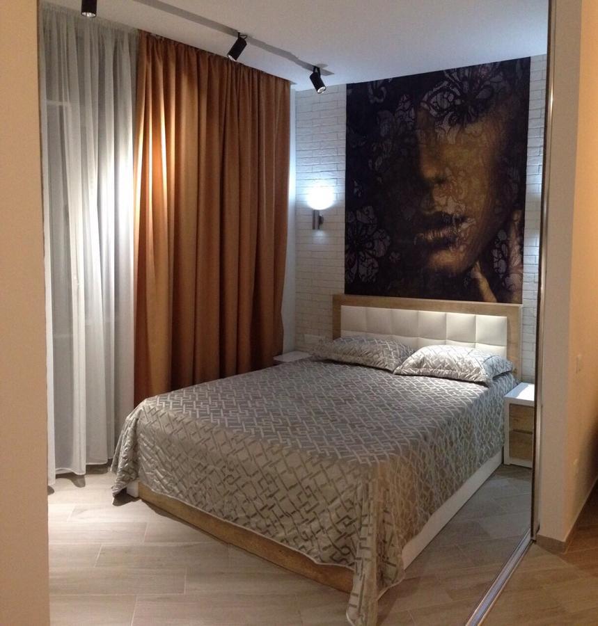 V&A Lux Apartments バトゥーミ エクステリア 写真