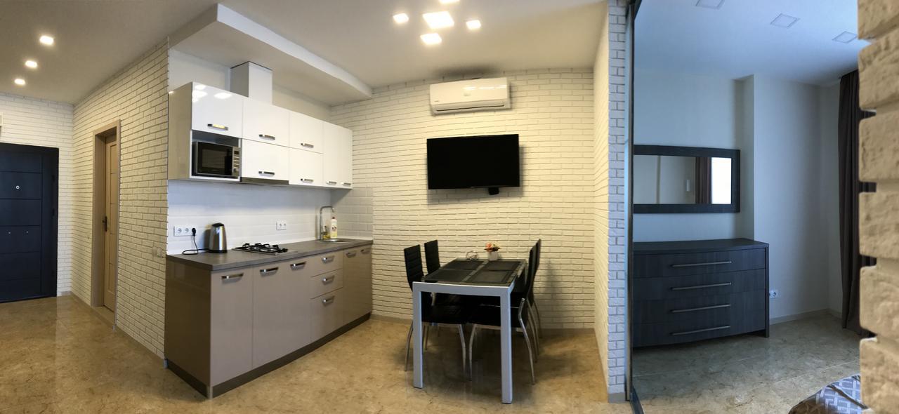 V&A Lux Apartments バトゥーミ エクステリア 写真